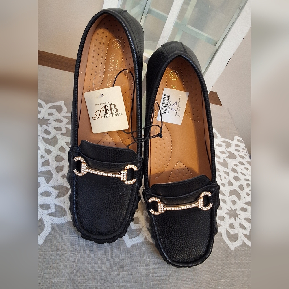 SOLD!!!  Alexis Black, 8.5, Woman's NWT, Loafers with Gold Rhinestone Buckle - Picture 4 of 7